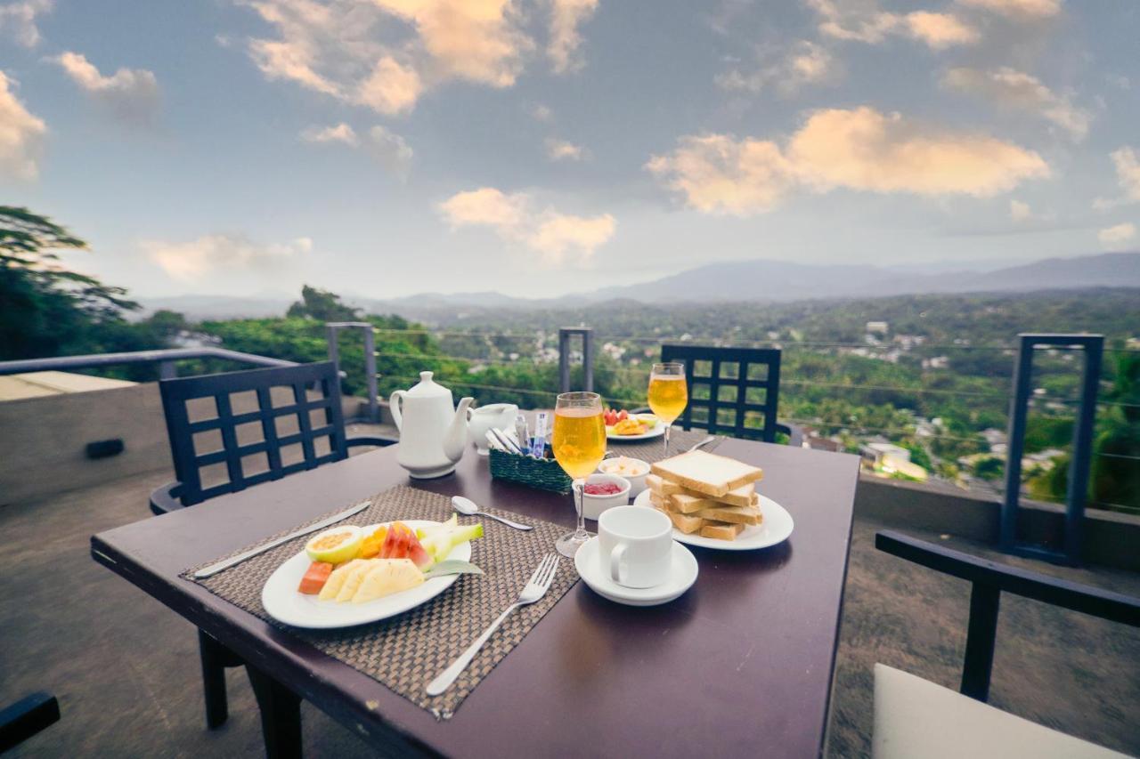The Hills By Blue Fox Hotel Kandy Eksteriør billede