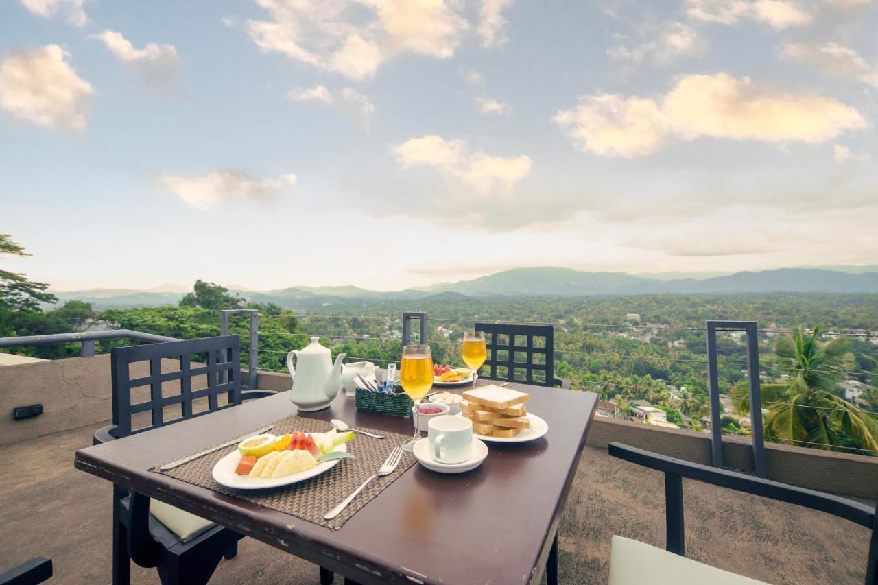 The Hills By Blue Fox Hotel Kandy Eksteriør billede